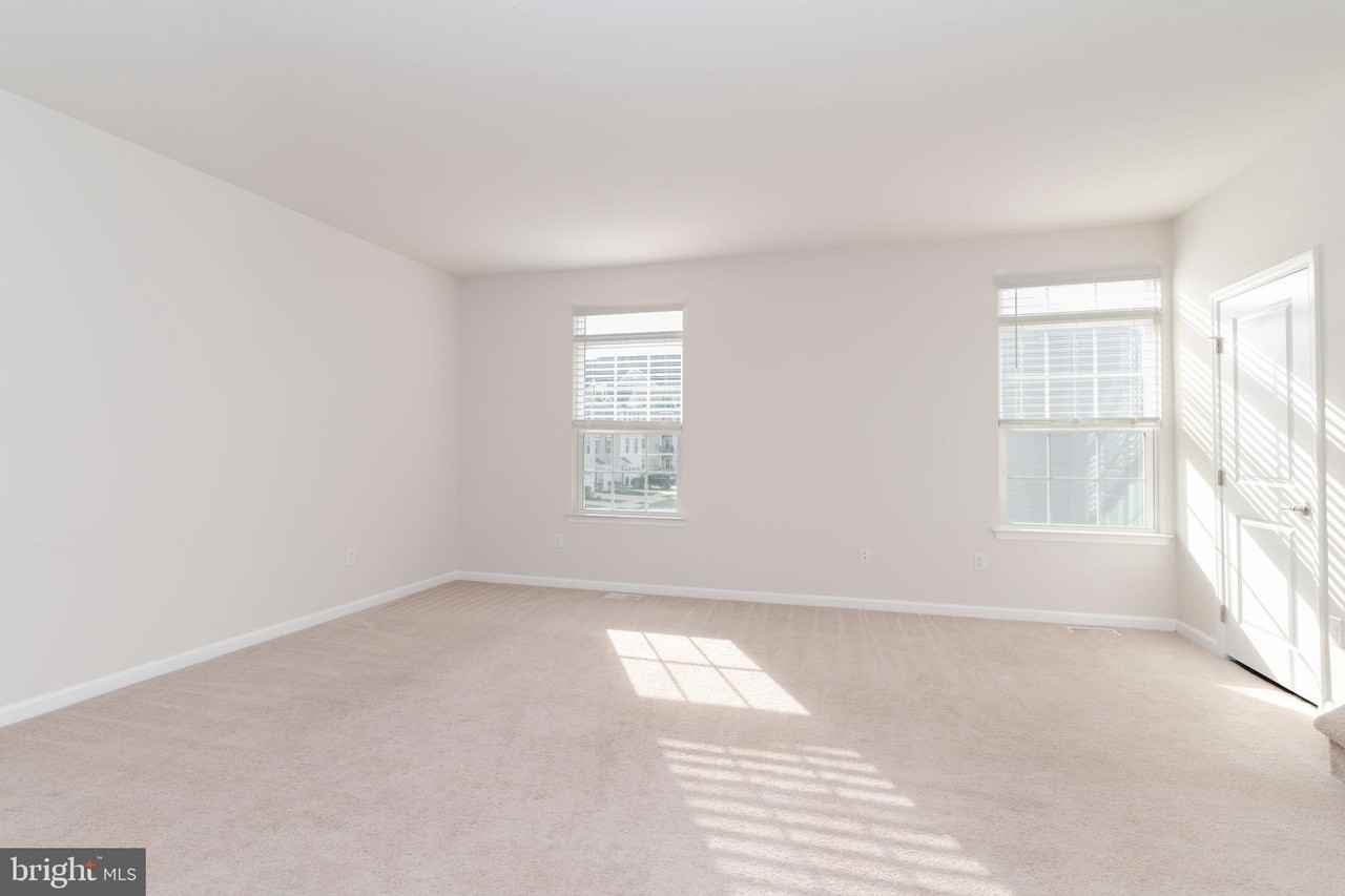 6 Sparrow Cir - Photo 4 of 46