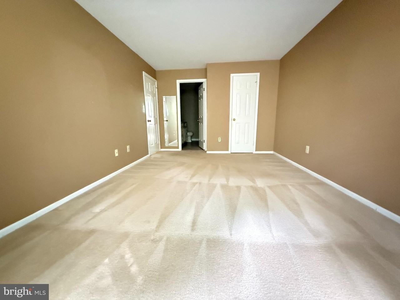 3705 Waltham Ct - Photo 7 of 17