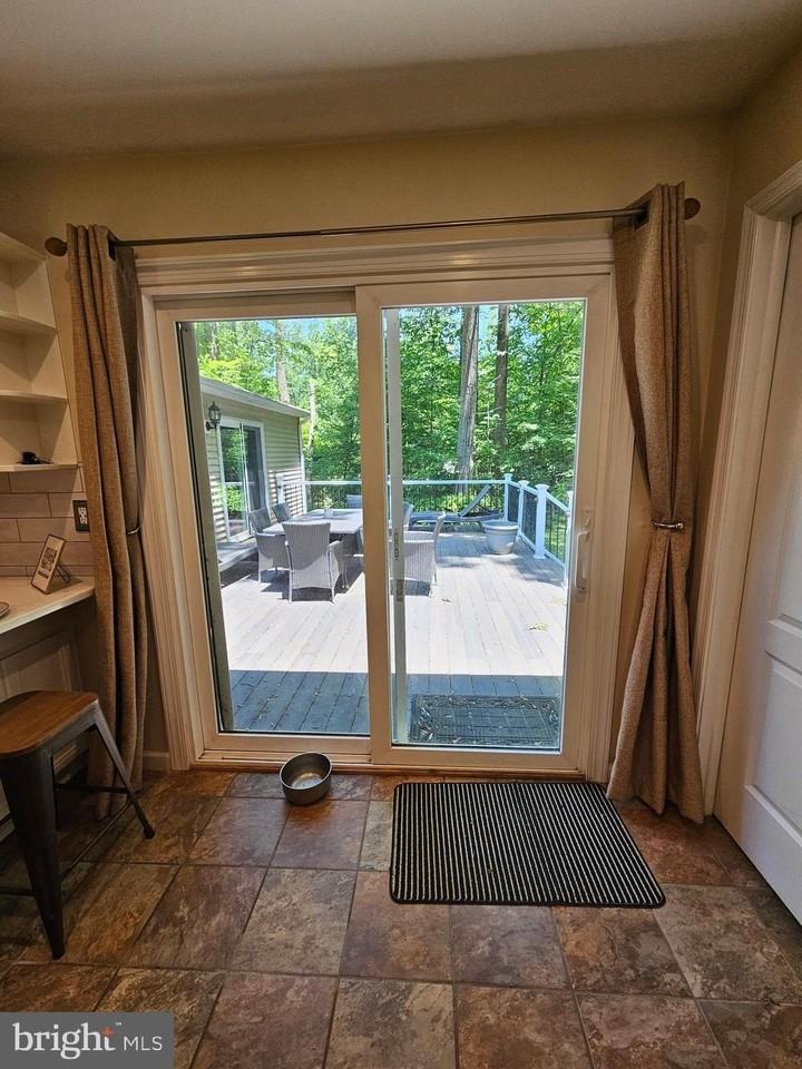 1244 Reed Ln - Photo 6 of 30