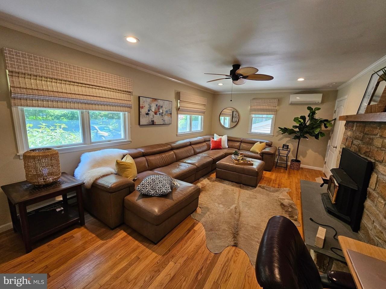 1244 Reed Ln - Photo 7 of 30