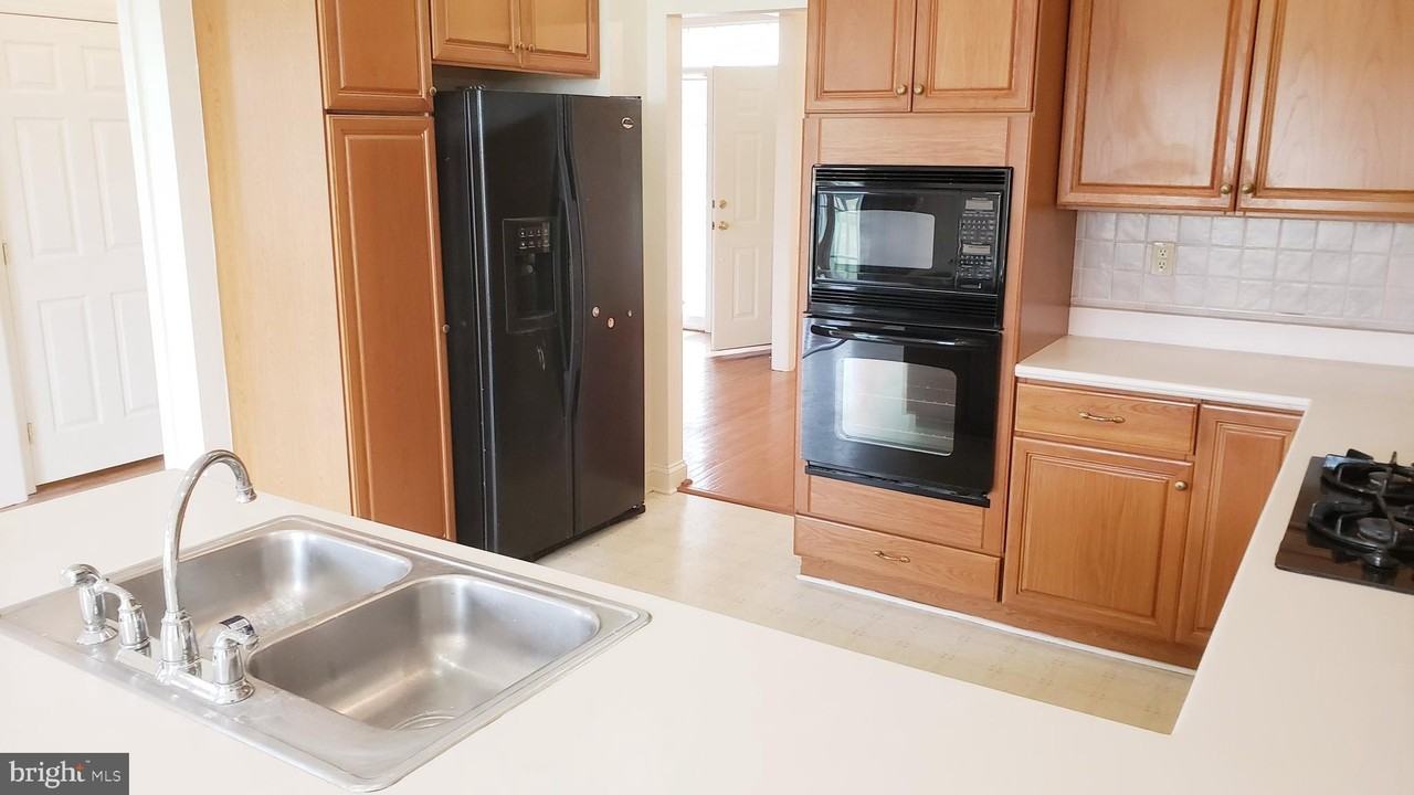 14 Hayworth Cir - Photo 3 of 38