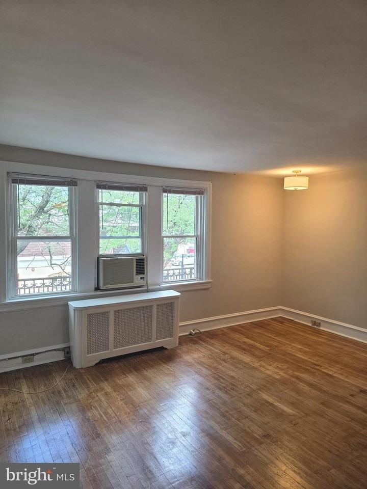 107 N Narberth Ave #2nd - Photo 6 of 13