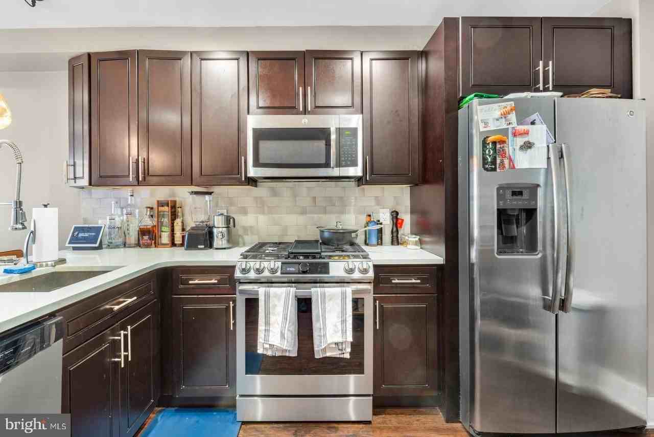 834 N 19th St #3 - Photo 4 of 33