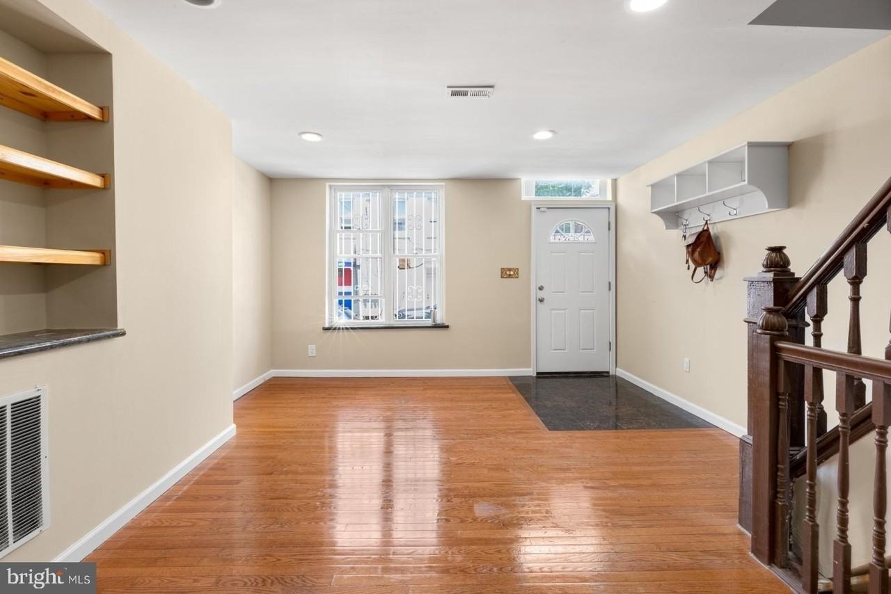 1842 Mckean St - Photo 5 of 41