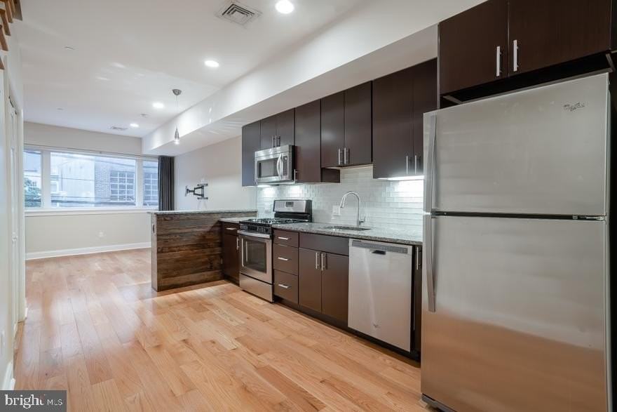 724 N 3rd St #2F - Photo 6 of 19