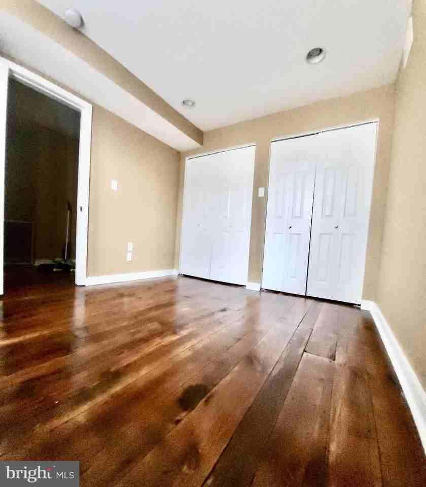 1619 E Berks St - Photo 7 of 12