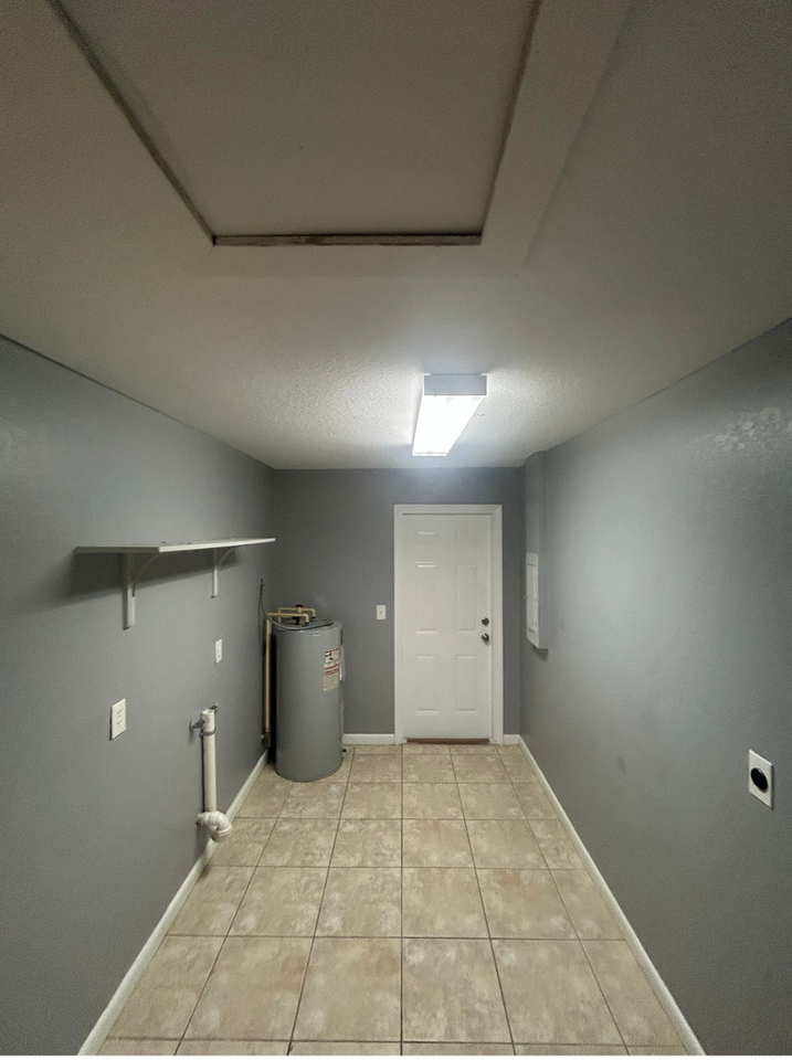 614 Cortez St - Photo 6 of 12