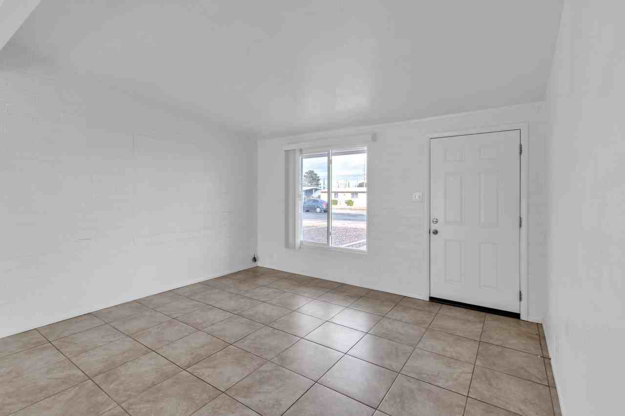 216 Whitton St #NA - Photo 4 of 12