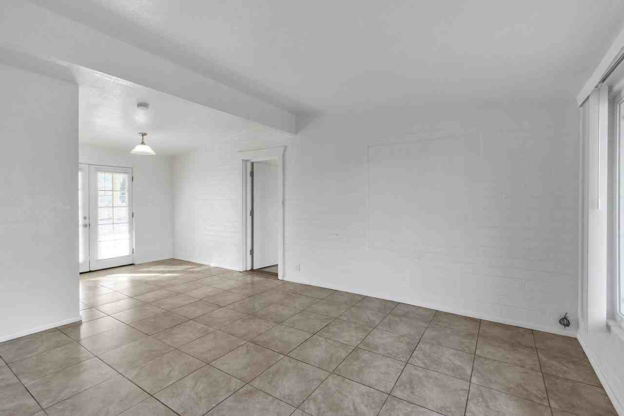 216 Whitton St #NA - Photo 5 of 12