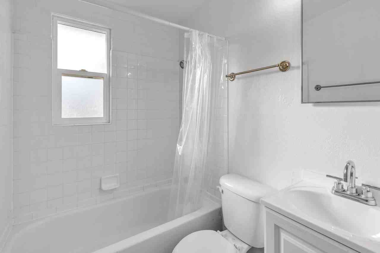 216 Whitton St #NA - Photo 7 of 12