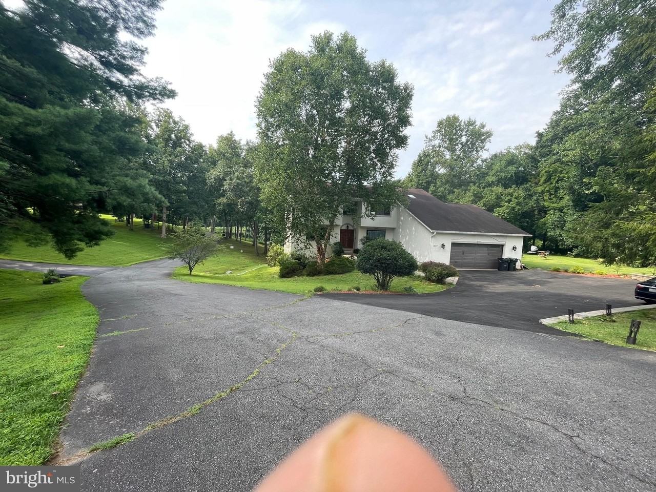 3137 Trenholm Dr - Photo 2 of 28