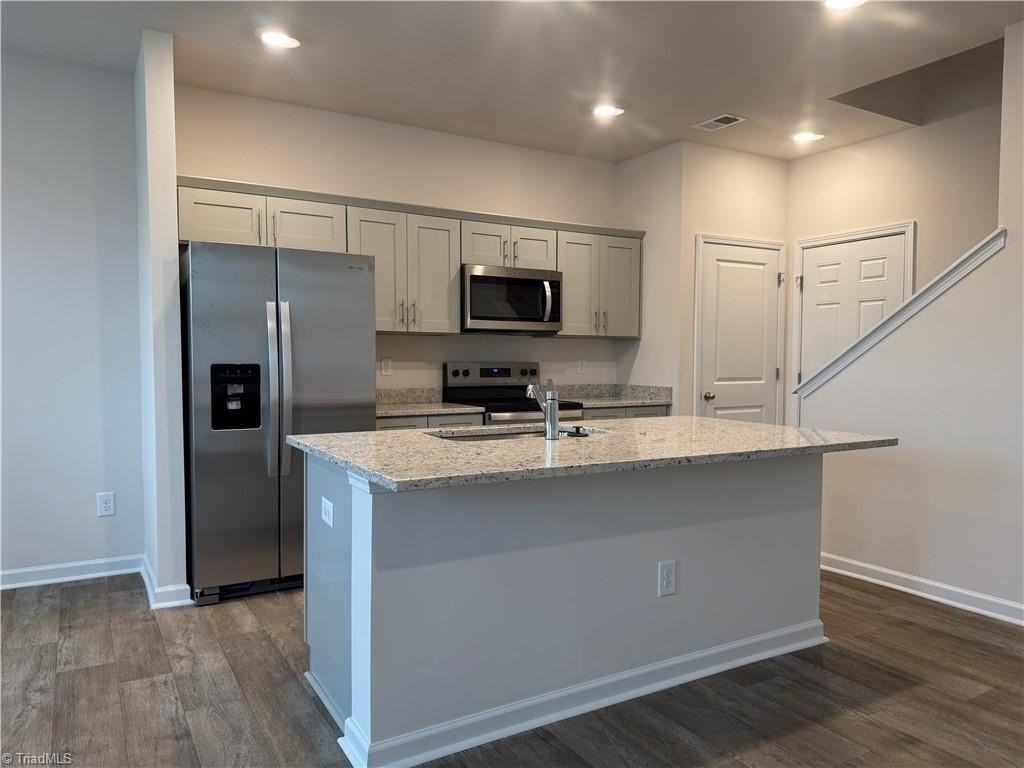 1310 Broholmer Ln - Photo 6 of 36