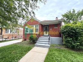 11004 S Eberhart Ave - Photo 1 of 1