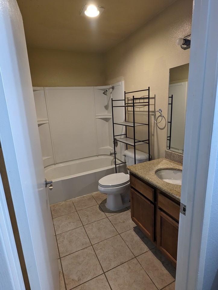 830 W Lincoln Ave #163 - Photo 6 of 11