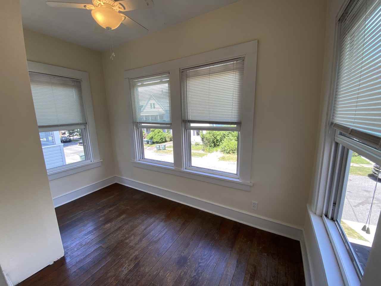 536 Midland St #536 - Photo 2 of 14