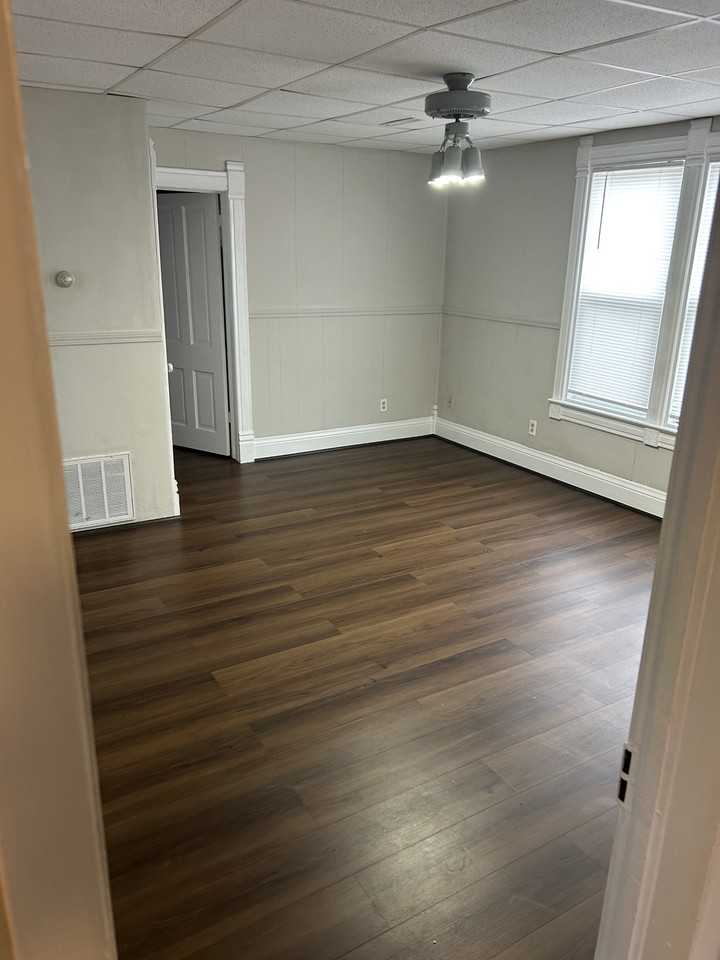 112 W State St - Photo 2 of 5