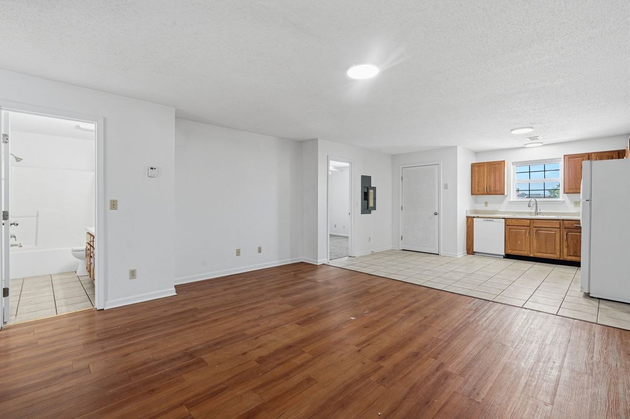 111 Commercial St #105 - Photo 2 of 27