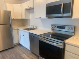 featured image of 72 Upper Main St