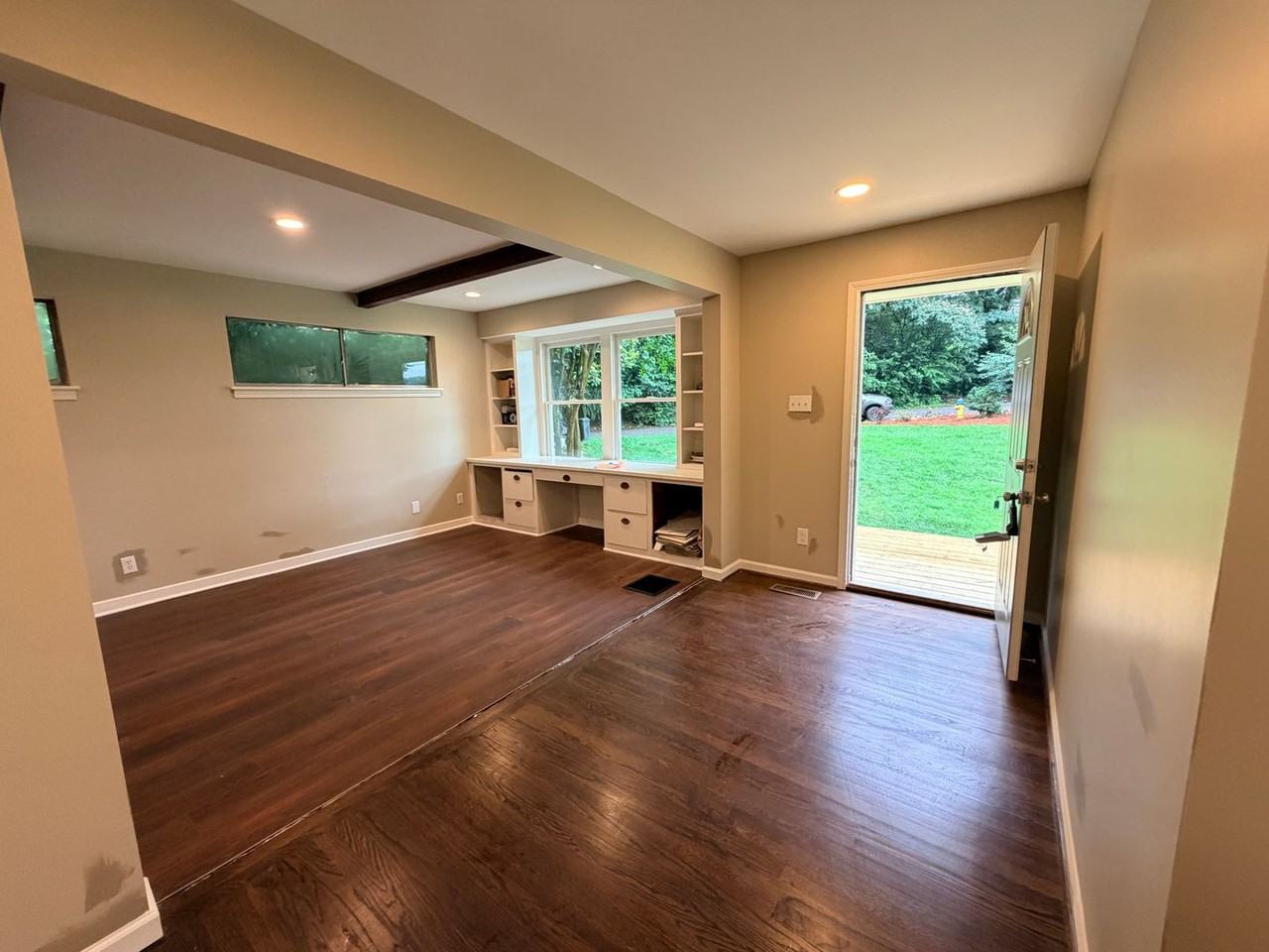 621 Greenhill Dr - Photo 7 of 15