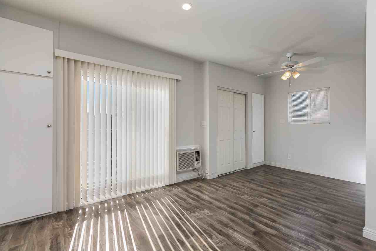 411 North La Fayette Park Place #5 - Photo 5 of 7
