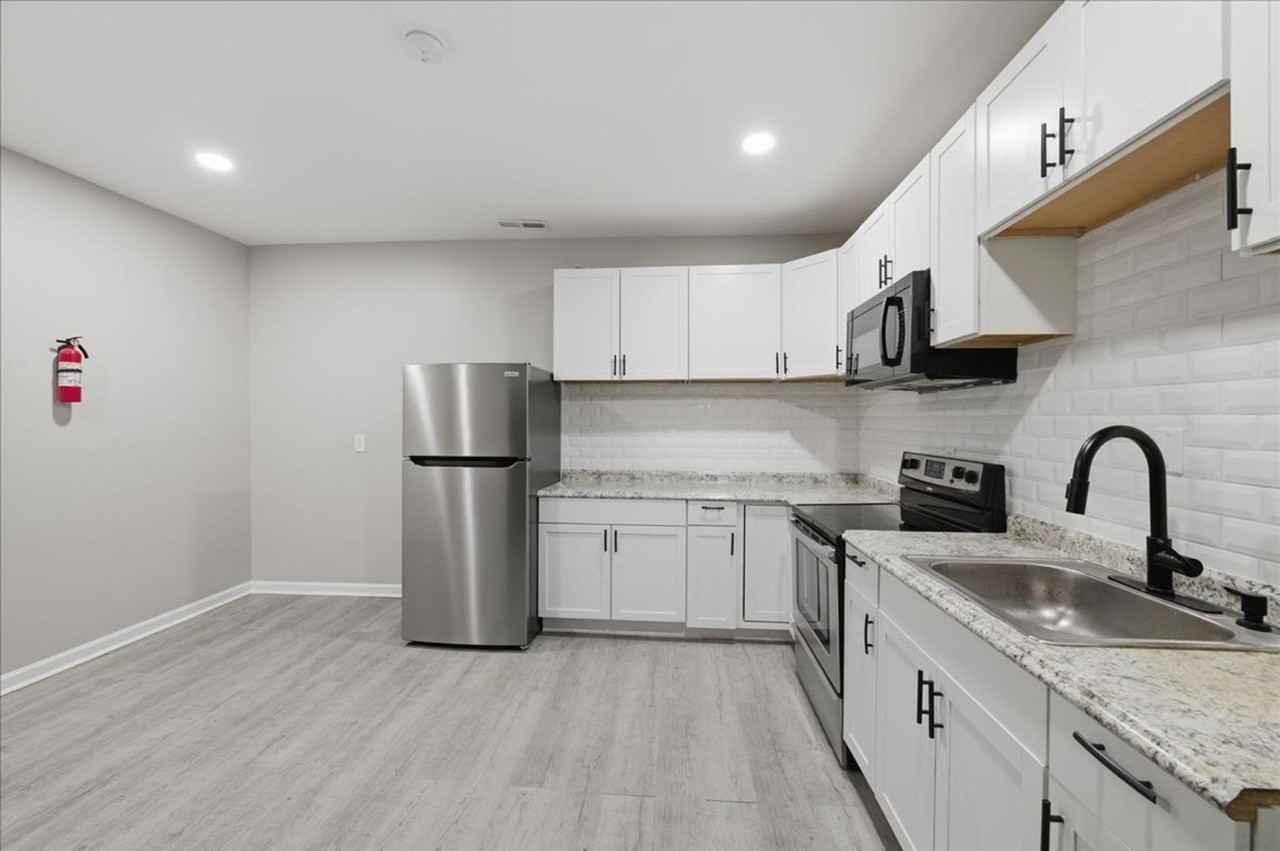 28 S Dearborn St #A - Photo 4 of 15