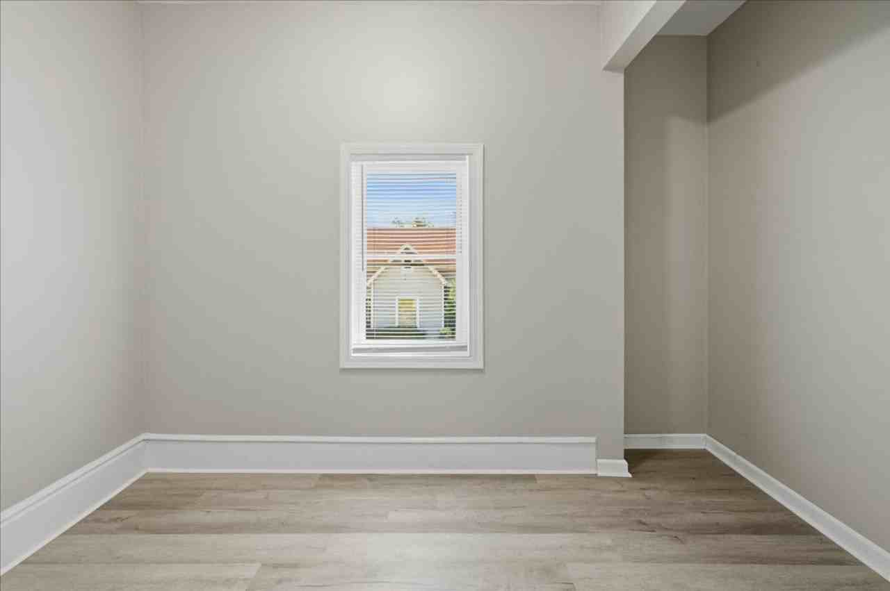 28 S Dearborn St #A - Photo 7 of 15