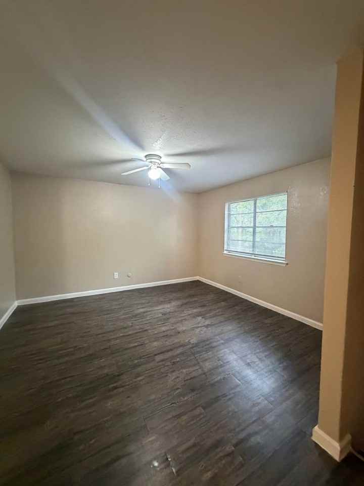 Spanish Hills Apartments - Photo 3 of 13