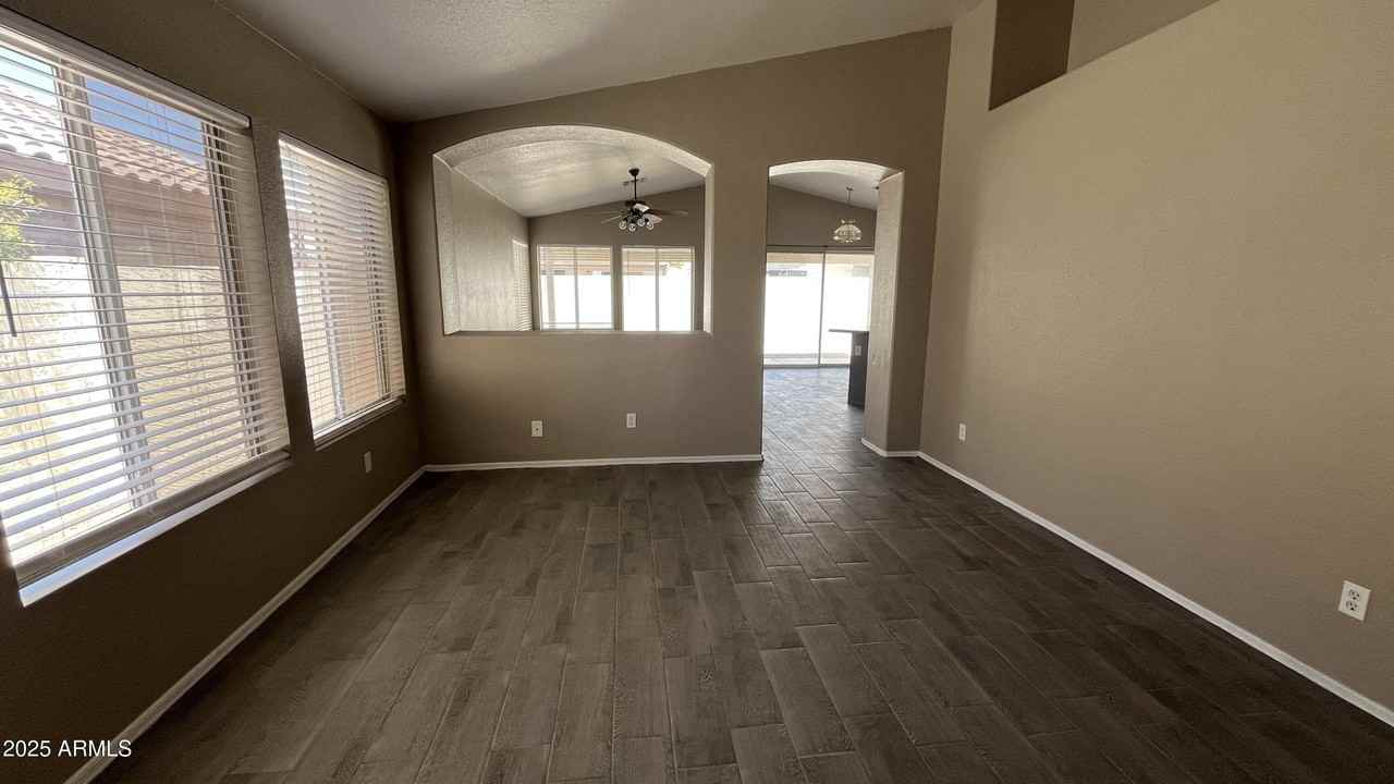 1690 E Countrywalk Ln - Photo 4 of 19
