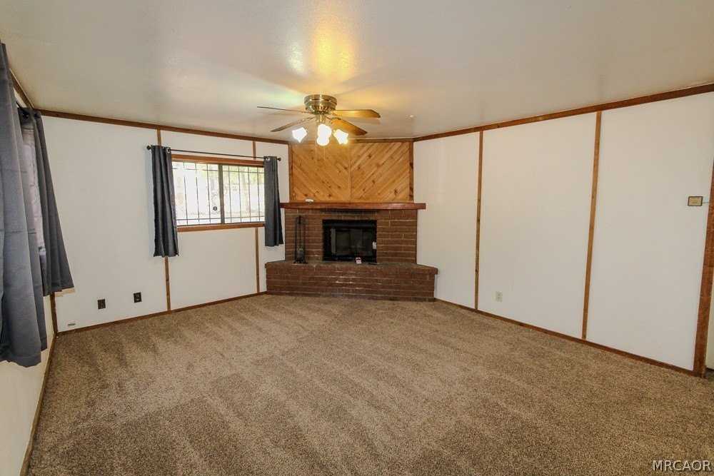 376 Santa Barbara Ave - Photo 2 of 26