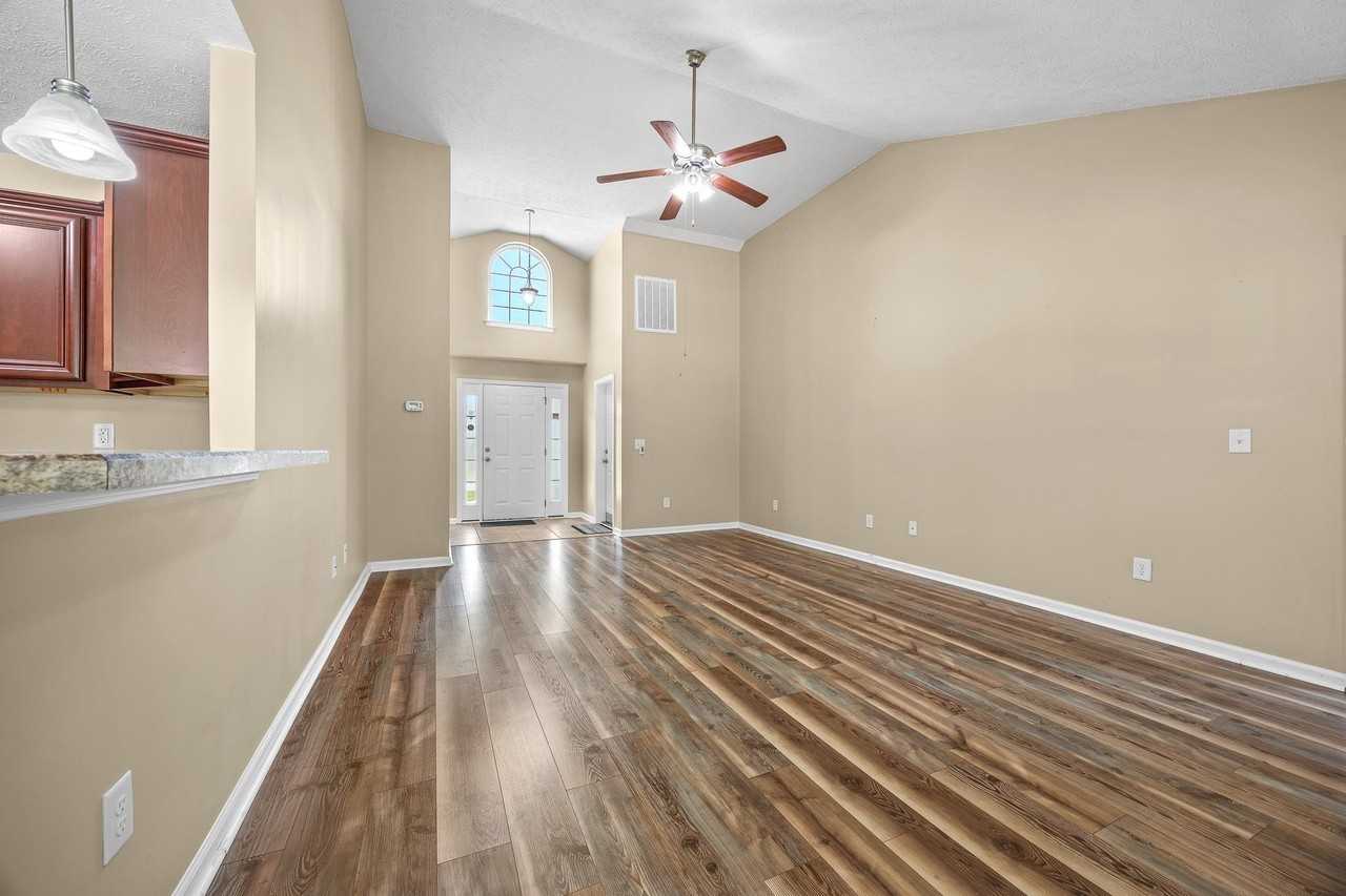 312 Carolina Springs Ct - Photo 5 of 43
