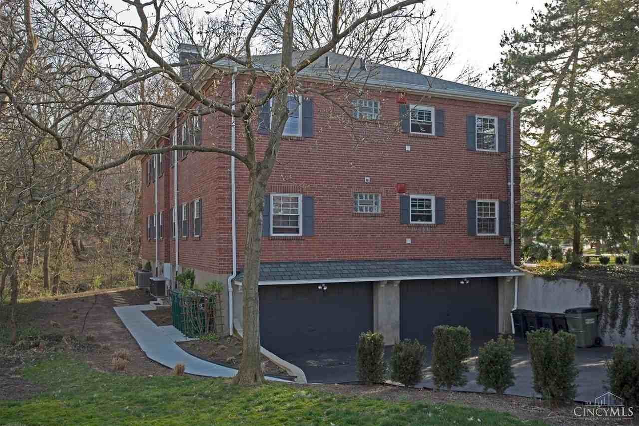 3633 Ault Park Ave #4 - Photo 2 of 10