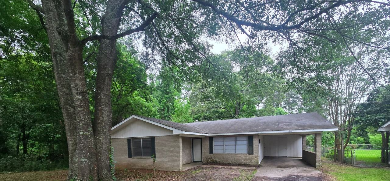 106 Hillcrest Rd