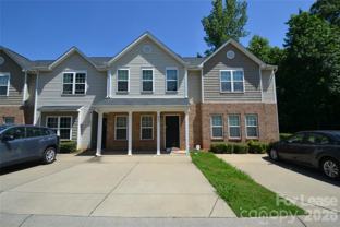 843 Plaza Walk Dr - Photo 1 of 1