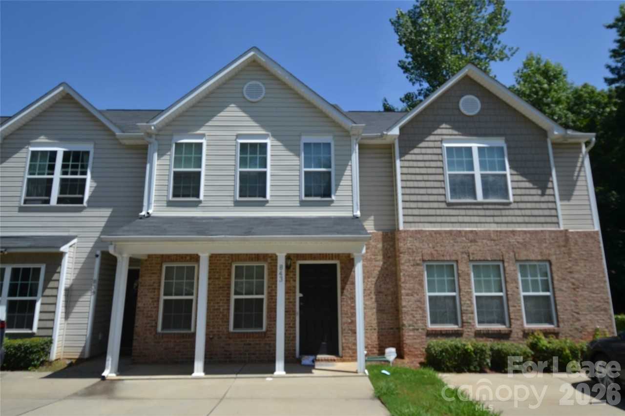 843 Plaza Walk Dr - Photo 2 of 33