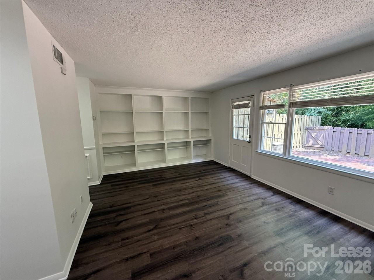 4605 Hedgemore Dr - Photo 3 of 23