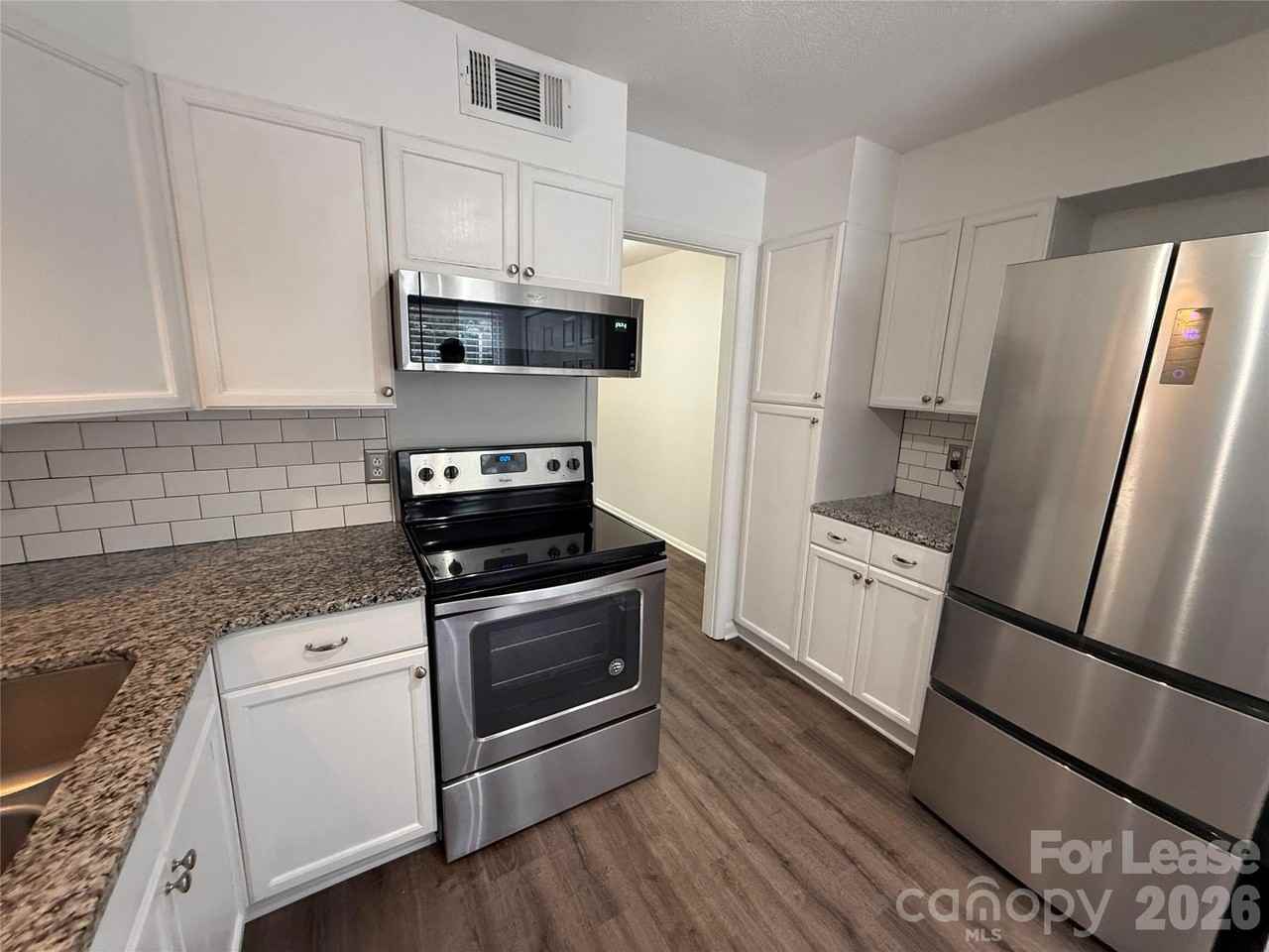 4605 Hedgemore Dr - Photo 6 of 23