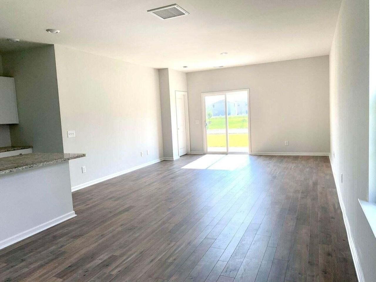 351 Matuskovic Dr - Photo 4 of 25