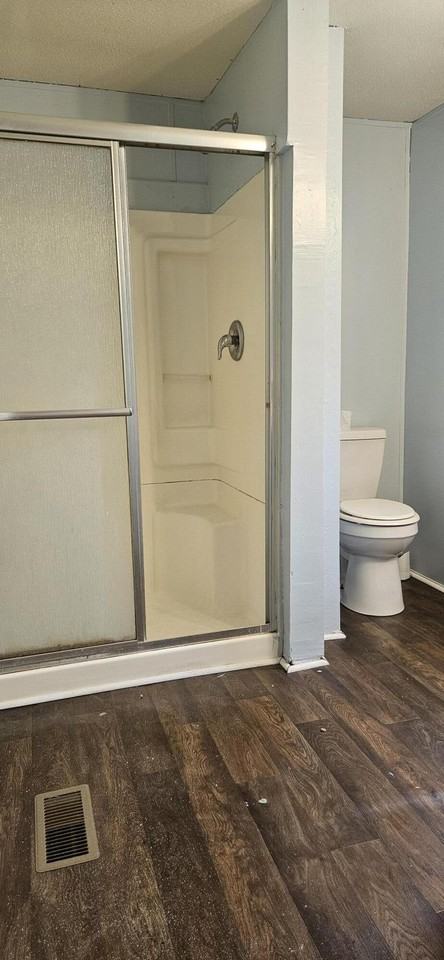 211 Hayden St - Photo 7 of 8