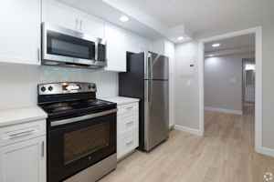 featured image of 5 Stonehill Dr