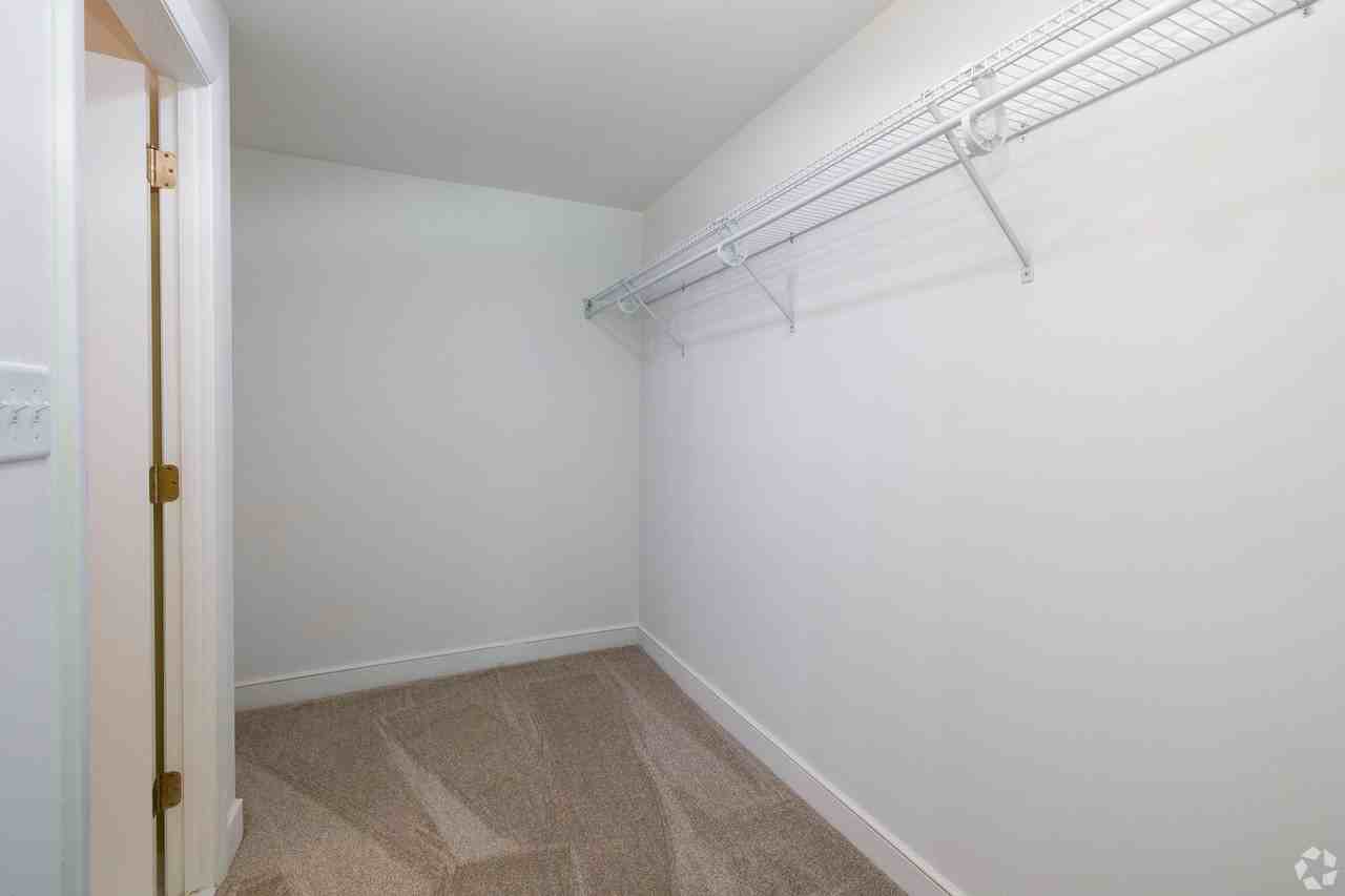 Stonehill Towers - Photo 3 of 26