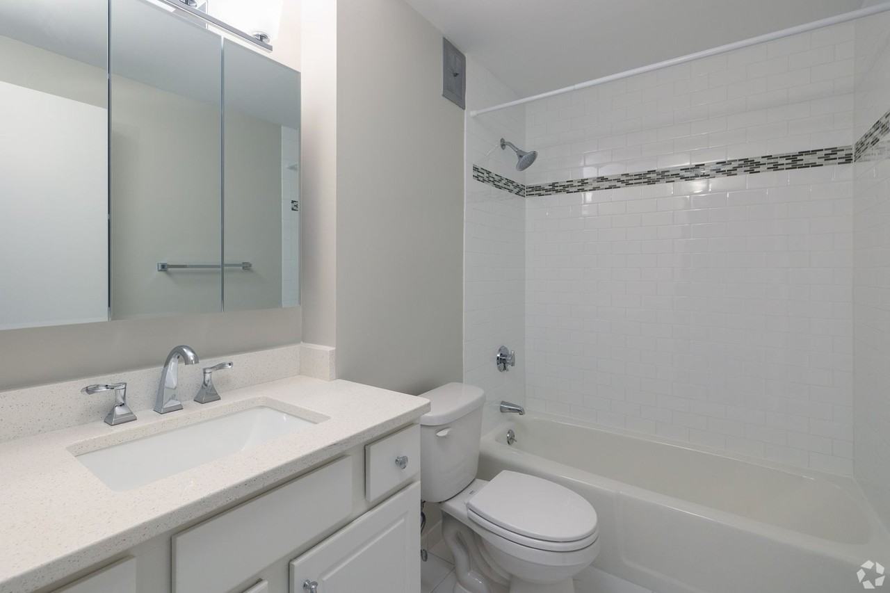 Stonehill Towers - Photo 7 of 26