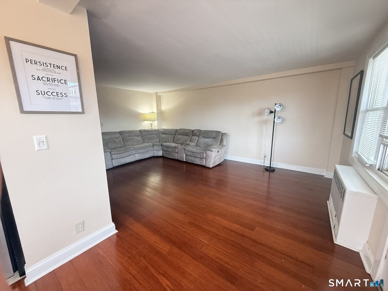 700 Summer St #6C - Photo 4 of 20