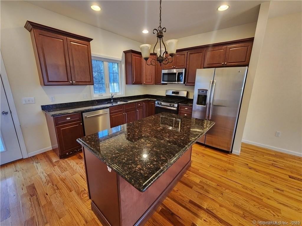 20 Short Oak Dr #20 - Photo 3 of 20
