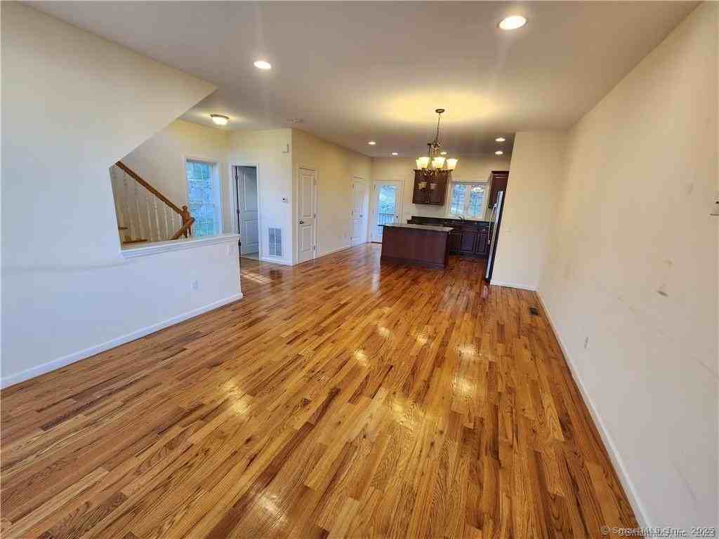 20 Short Oak Dr #20 - Photo 5 of 20