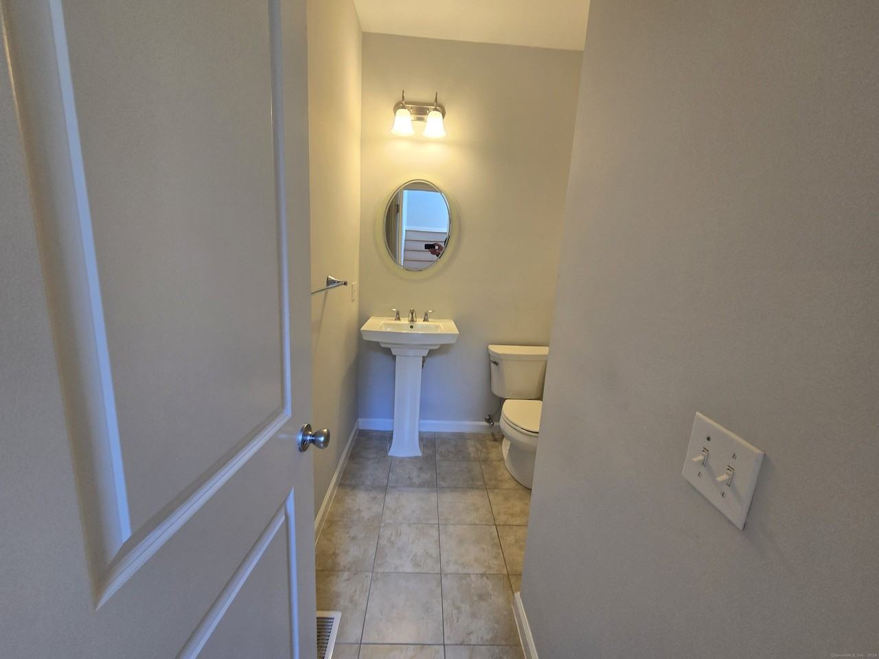19 Oak Branch Dr #19 - Photo 4 of 15