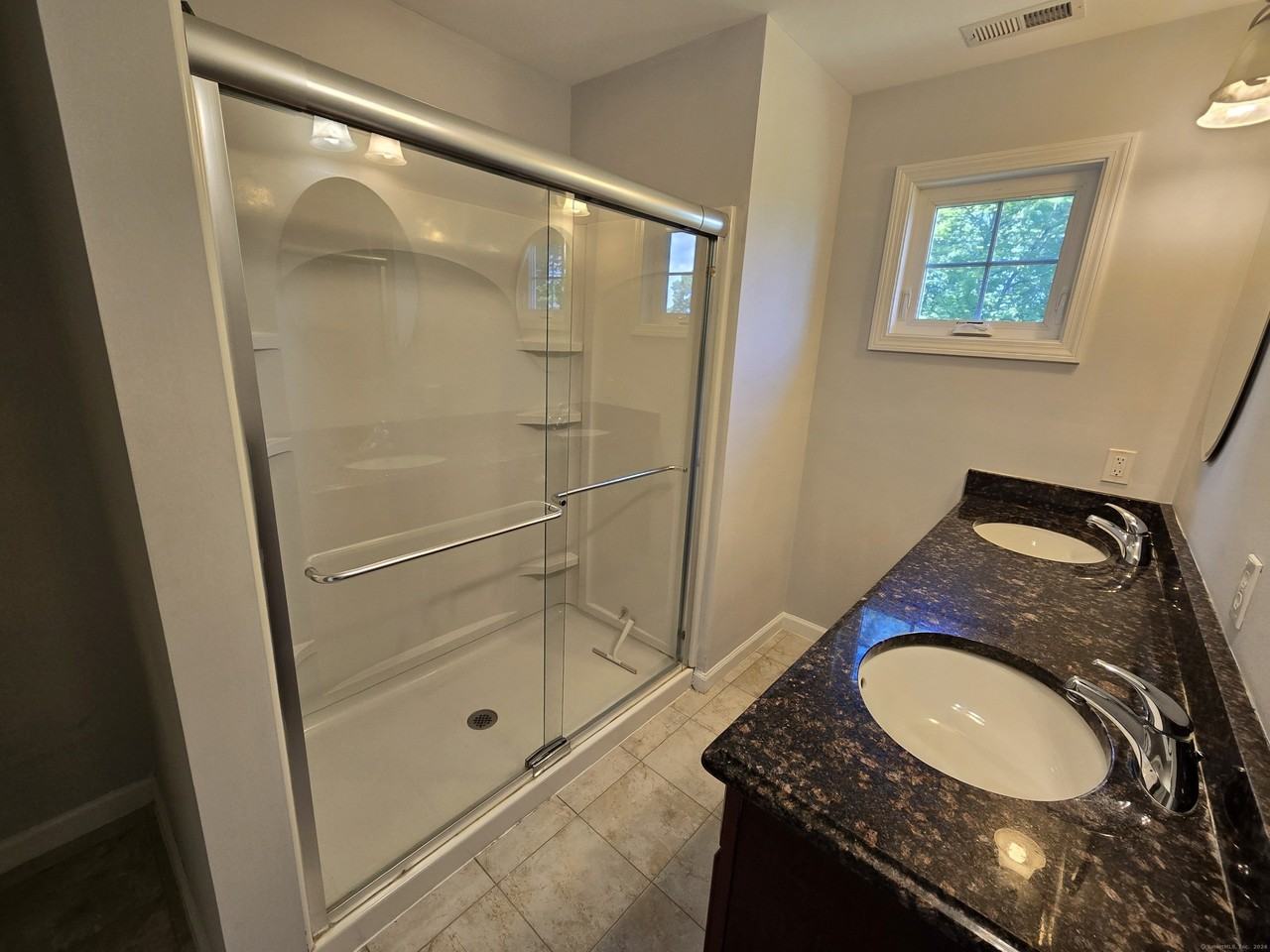 19 Oak Branch Dr #19 - Photo 7 of 15