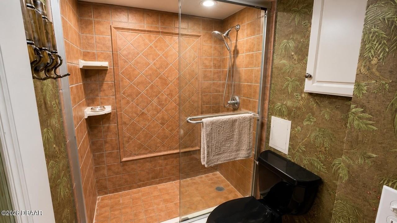 2828 N Atlantic Ave #1504 - Photo 7 of 23