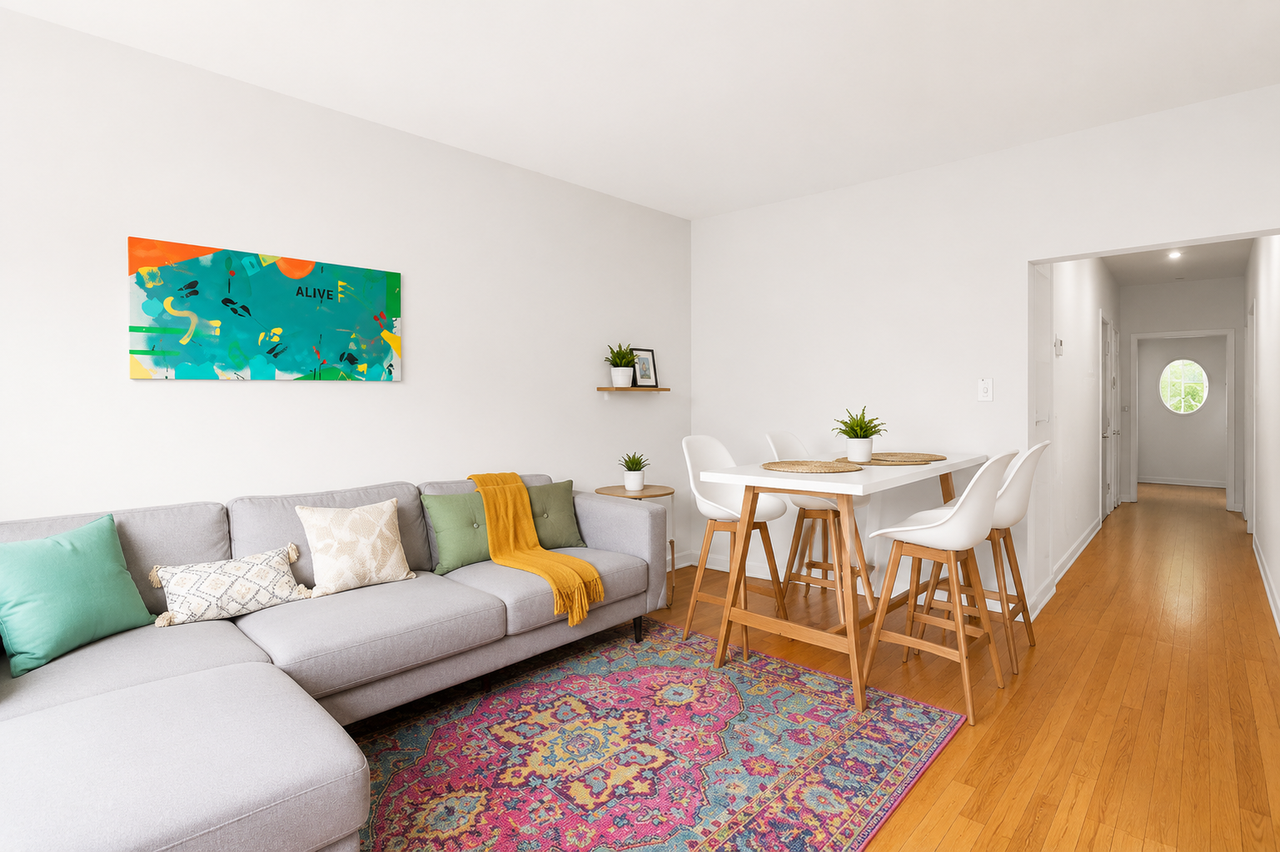 2453 N Clark St #3 - Photo 3 of 10