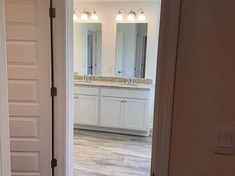 58 Sawbrier St - Photo 5 of 29