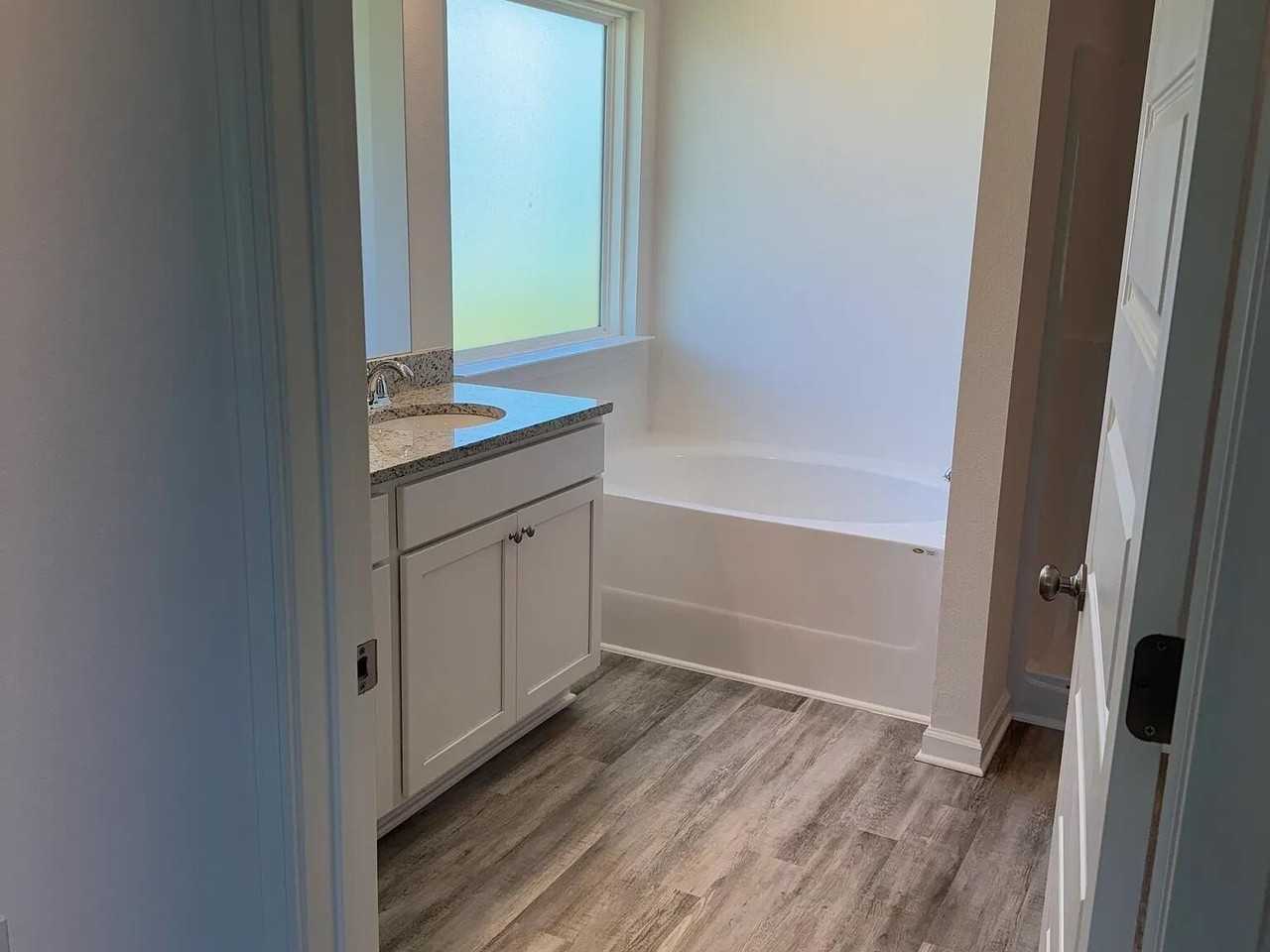 58 Sawbrier St - Photo 6 of 29
